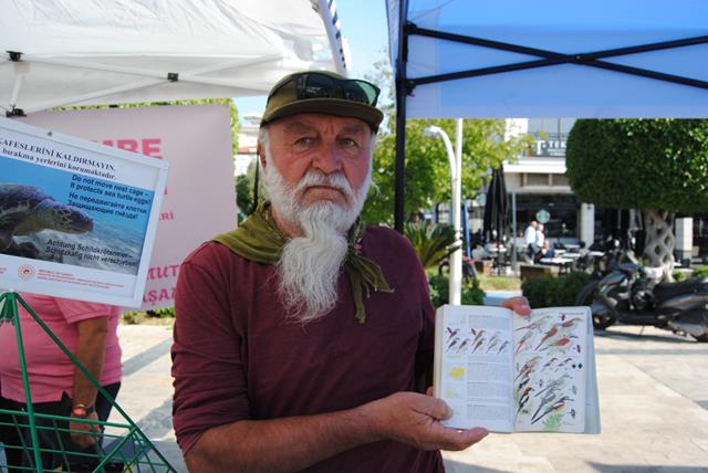 Ömrünü Caretta Caretta Ve Kuşlara Adadı (4) (Copy)