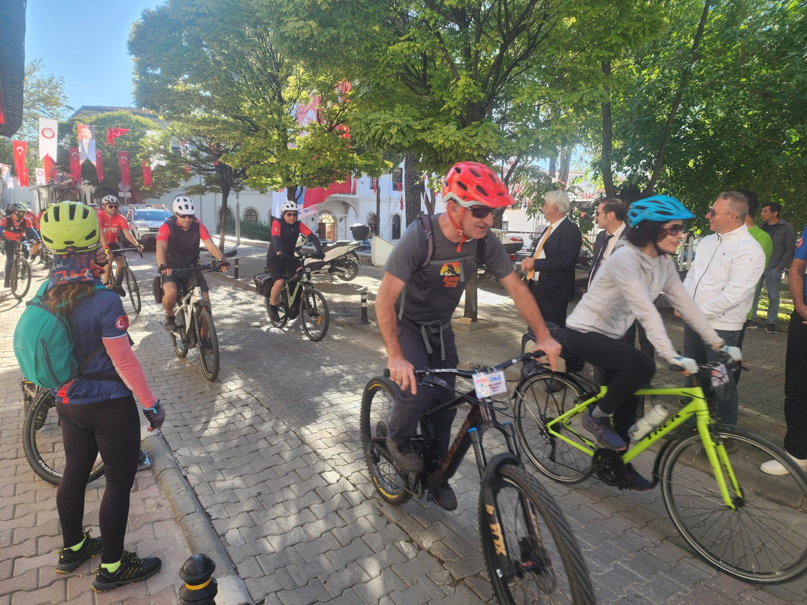 Whatsapp Image 2025 10 06 At 15.19.29 (3)