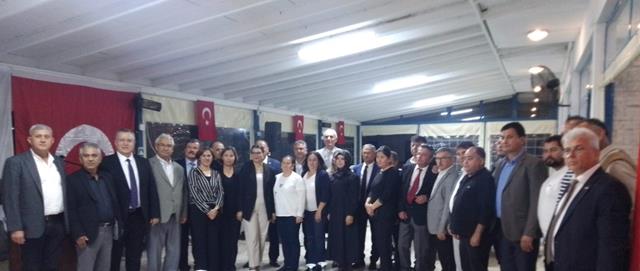 40 Yılı Dolduran Üyelere Plaket (11) (Copy)