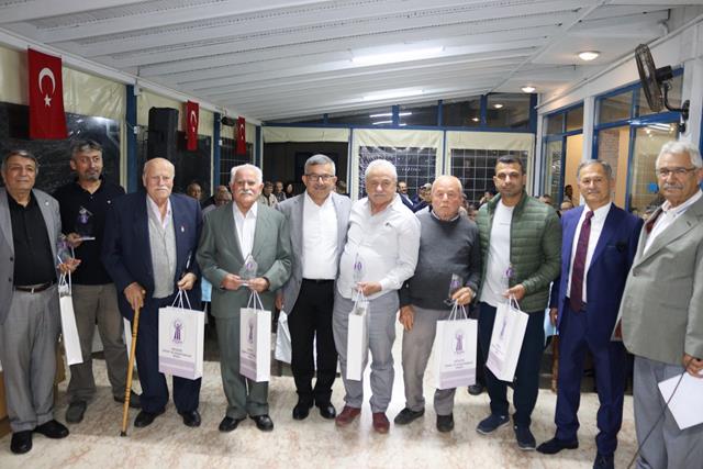 40 Yılı Dolduran Üyelere Plaket (2) (Copy)