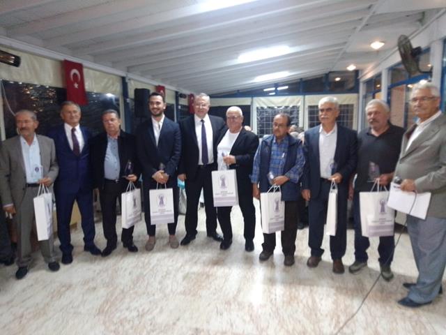 40 Yılı Dolduran Üyelere Plaket (7) (Copy)