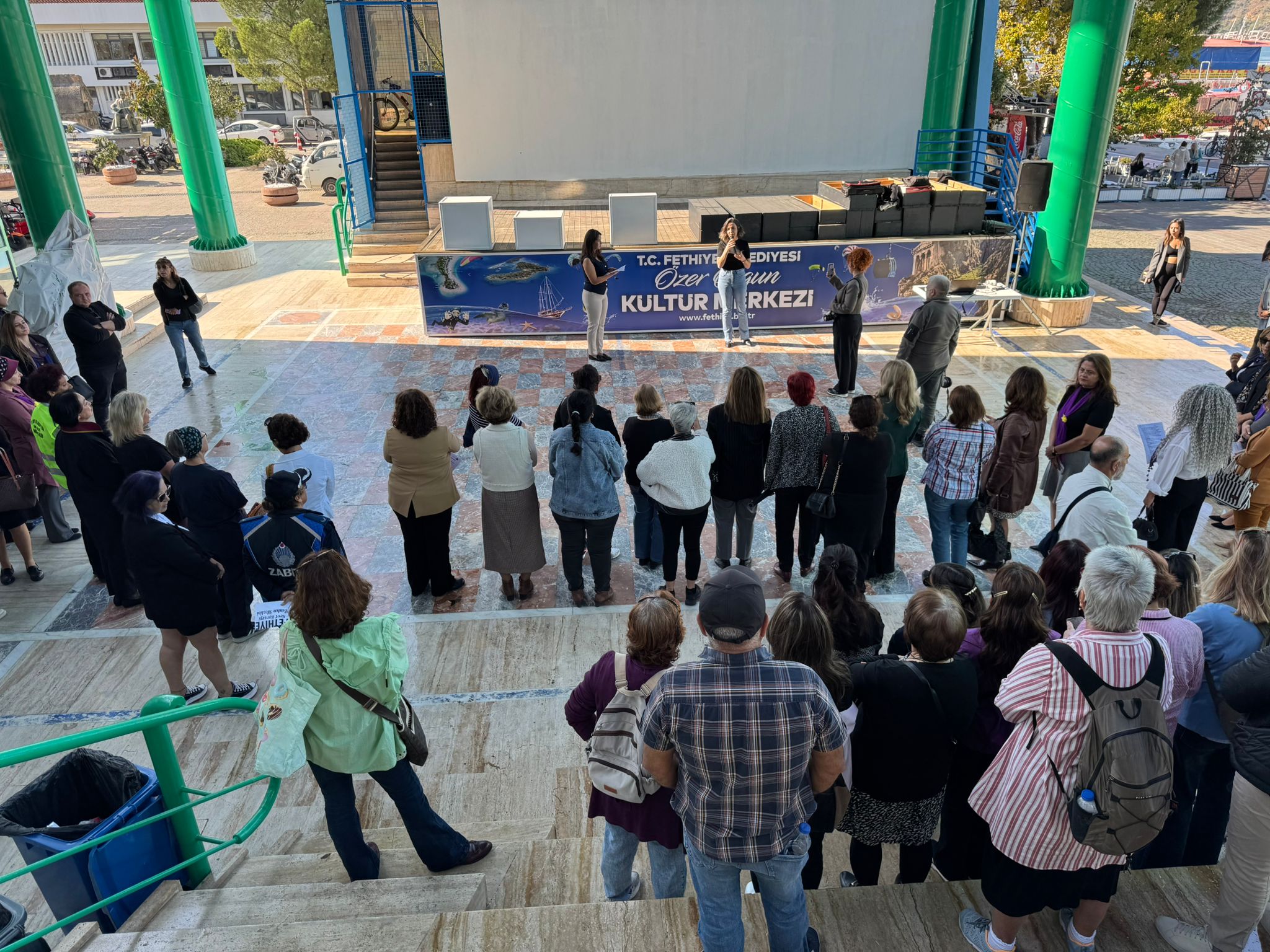 Fethiye’de Kadına Yönelik Şiddete Karşı Uluslararası Mücadele Günü Programı Düzenlendi (7)