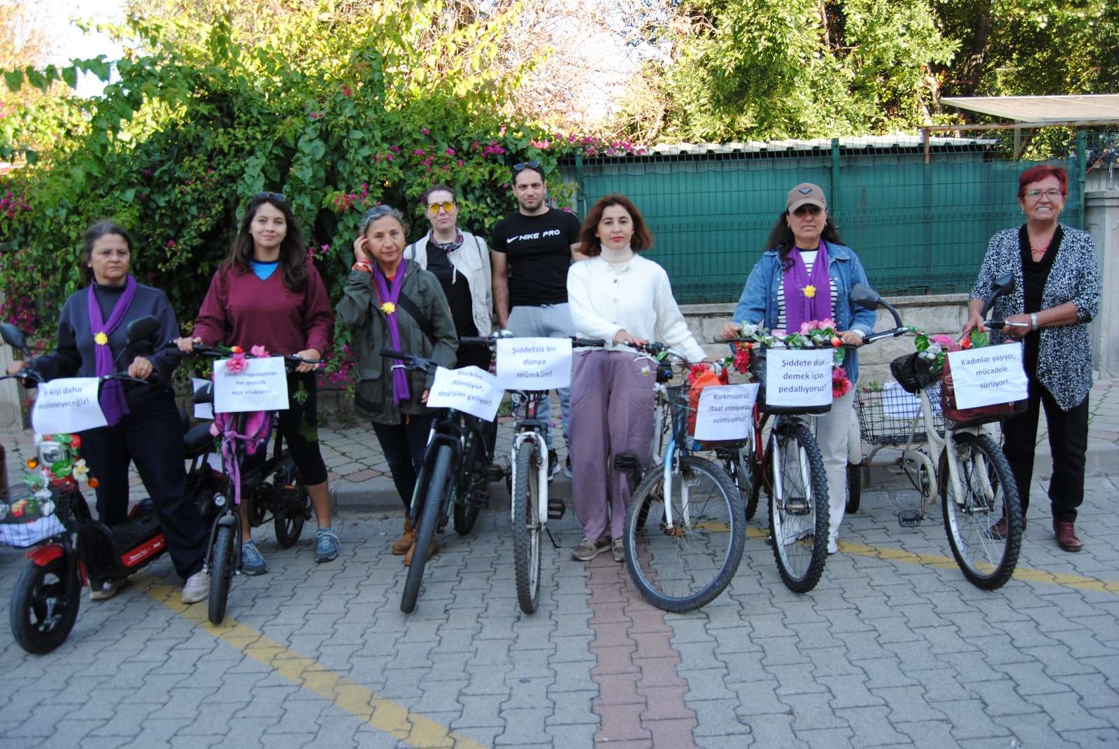İstanbul Sözleşmesi'nin Uygulanmaya Konulmasını İstediler (3)