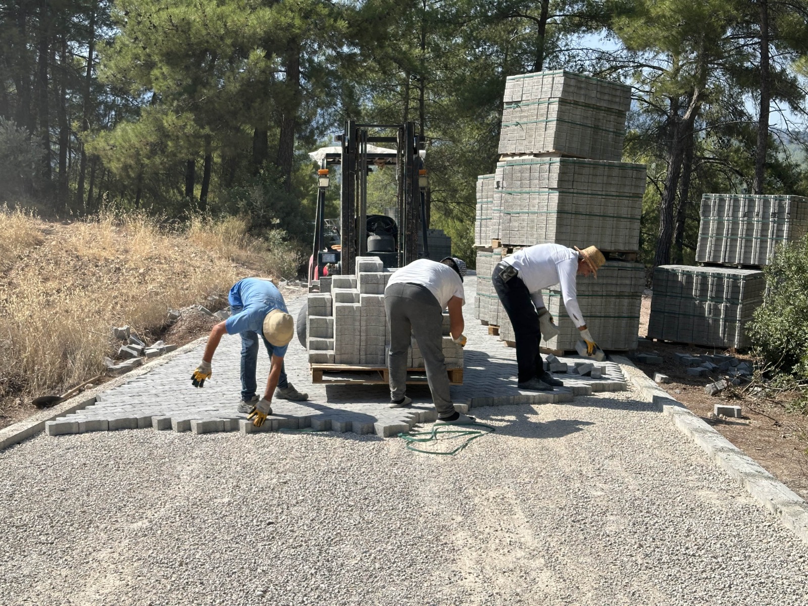 Seydikemerde 65 Mahalleye Eşit Hizmet 11 Ayda 120 Bin M² Parke, 430 Km Yol (5)