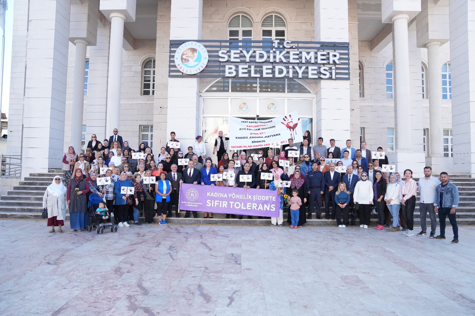 Seydikemer’de Kadına Yönelik Şiddete Farkındalık Etkinliği Düzenlendi (7)