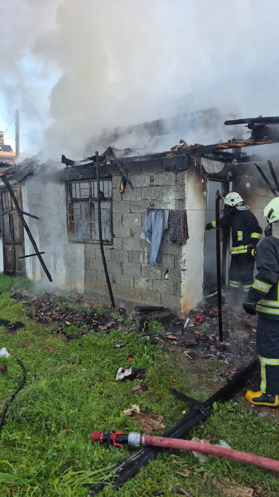 Fethiye’de Ev Yangınında Yaralanan 92 Yaşındaki Nuriye Şahin Hayatını Kaybetti (1)