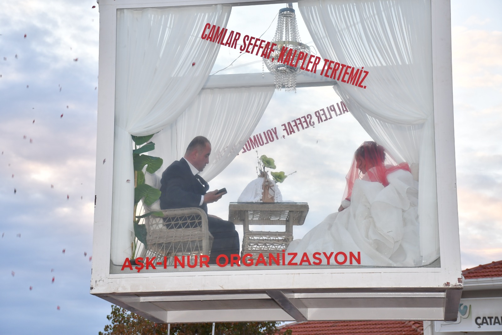 Fethiye’de Gelin Ve Damat Cam Vitrinde (7)