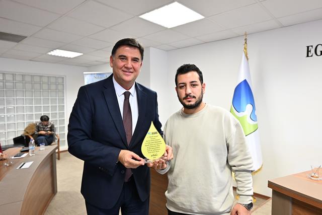 Tekneler Yarışıyor (1) (Copy)