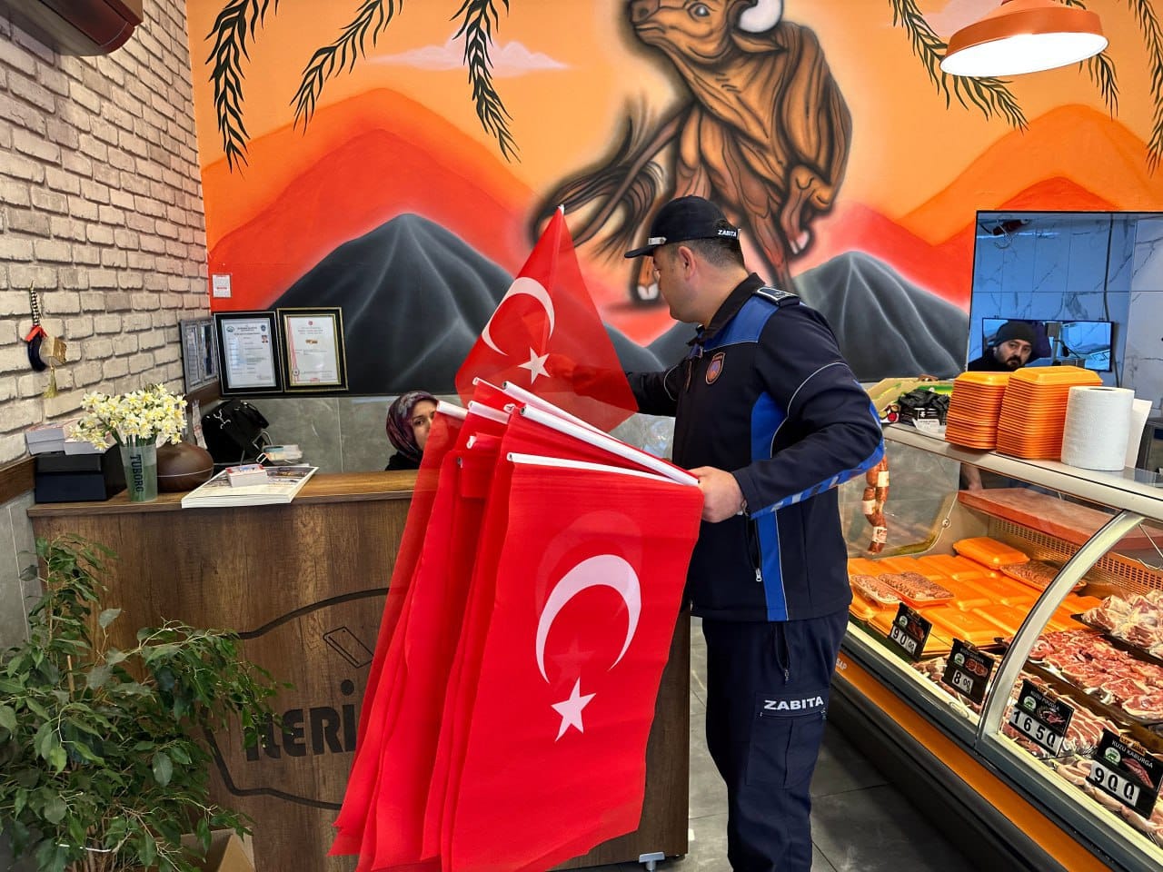 Başkan Akdenizli Türk Bayrağına Yapılan Saygısızlığı Kınadı (2)