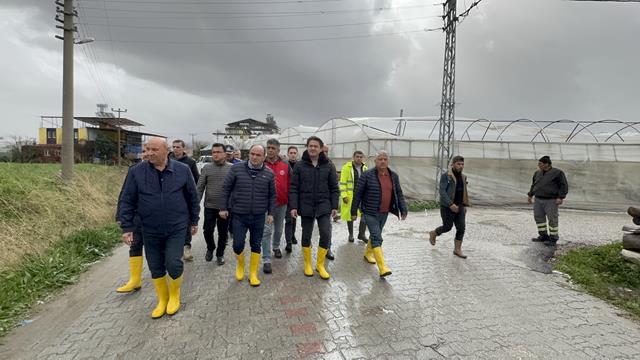 Kumluova’da Hortum, Fırtına Ve Dolu Seraları Vurdu (2) (Copy)