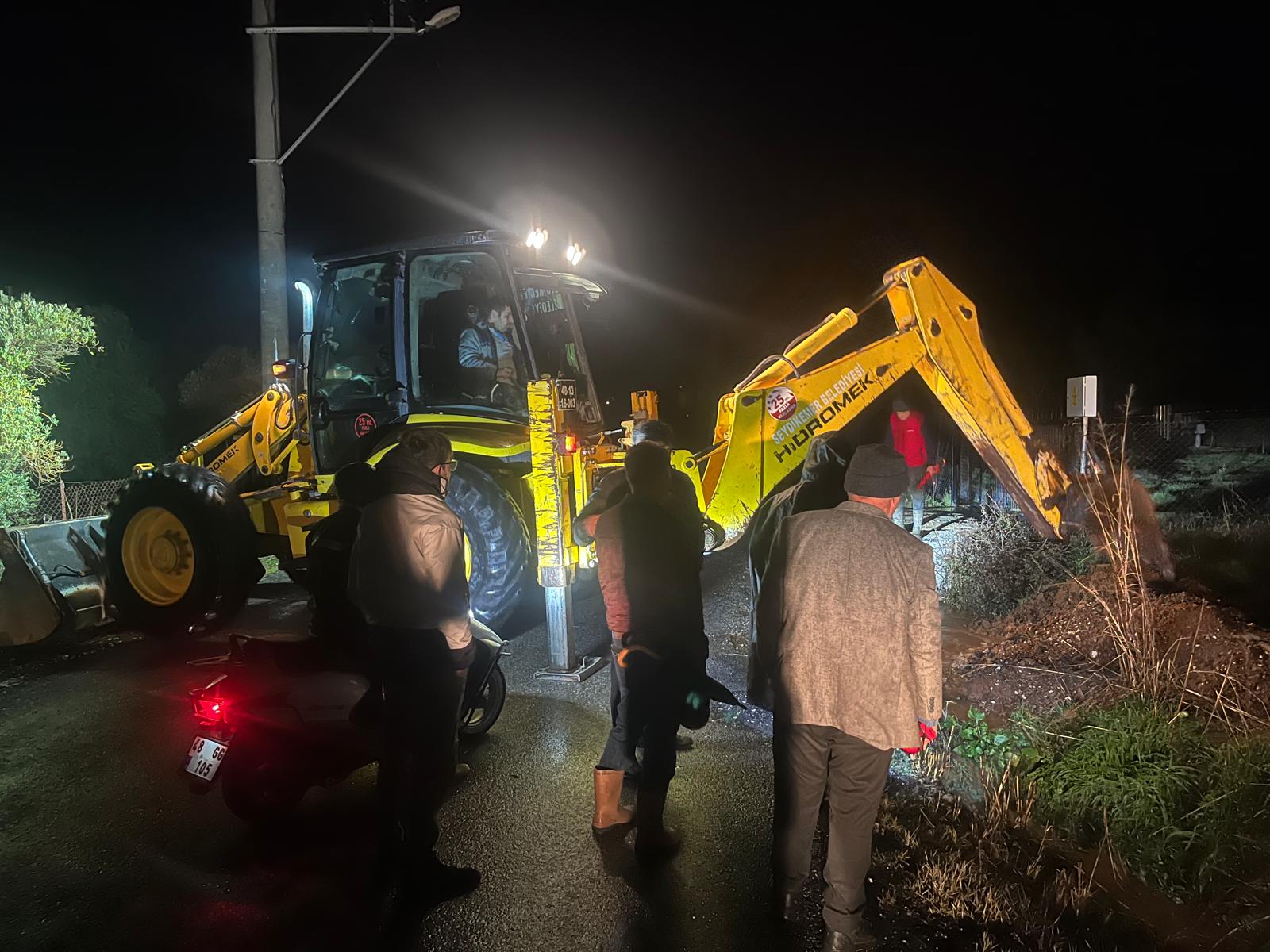 Seydi̇kemer Beledi̇yesi̇, Sel Ri̇ski̇ne Karşi Teyakkuzda (2)