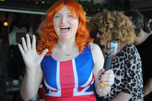 Soğuk Havaya Aldırmadılar, Çocuklar Ve Hayvanlar İçin Denize Girdiler (23) (Copy)