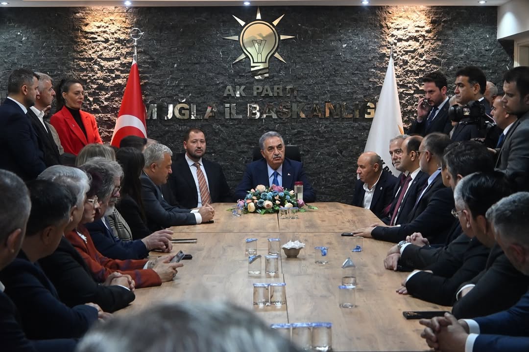 📍 Ak Parti Muğla İl Başkanlığı Genel Başkan Yardımcımız Sayın Hayati Yazıcı, İl Başkanlığımıza (1)