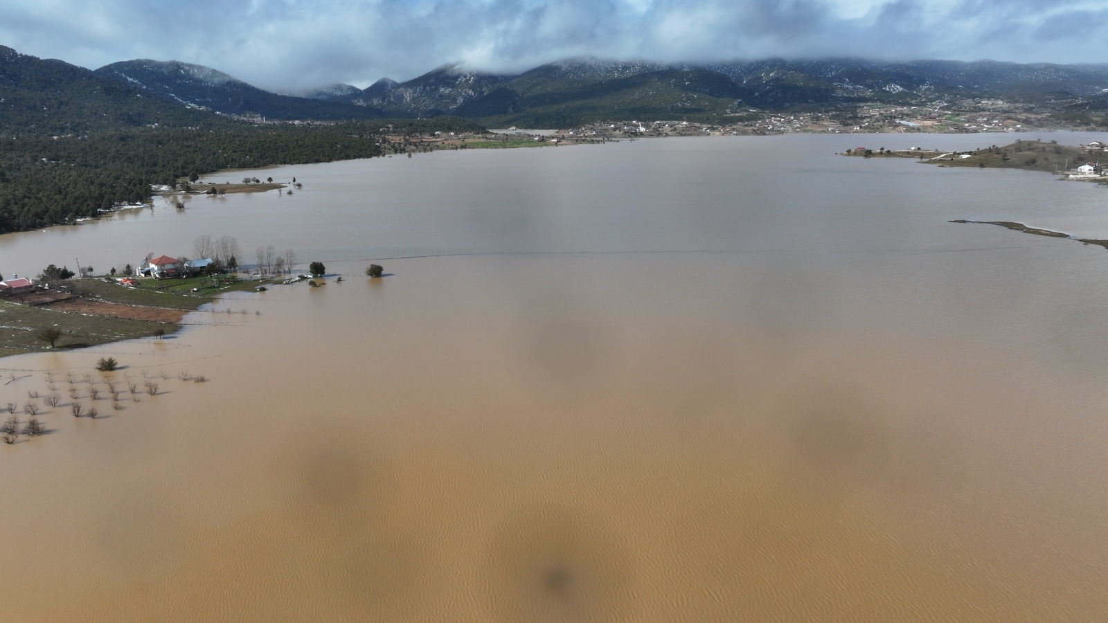 Antalya–Fethiye Karayolunda Su Baskını Ulaşım Kontrollü Sağlandı (6)