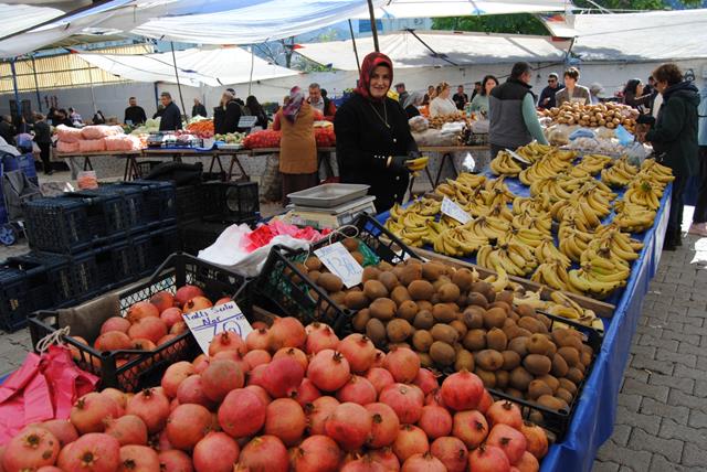 Fethiye’de Yağışlar Ve Soğuk Hava Pazarı Vurdu (9) (Copy)