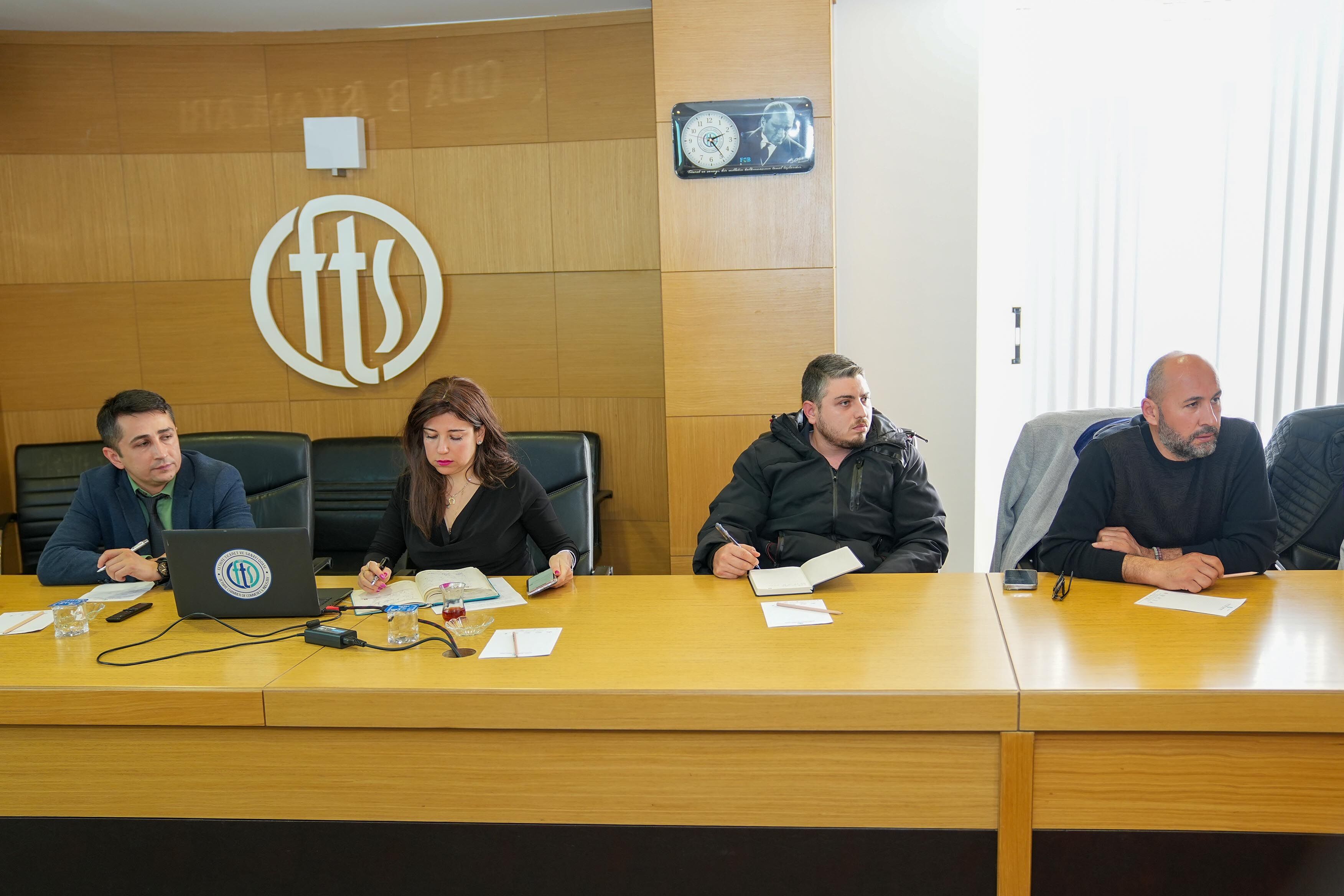 Ftso’da Araç Kiralama Yönetmelik Taslağı Sektörle İstişare Edildi (1)