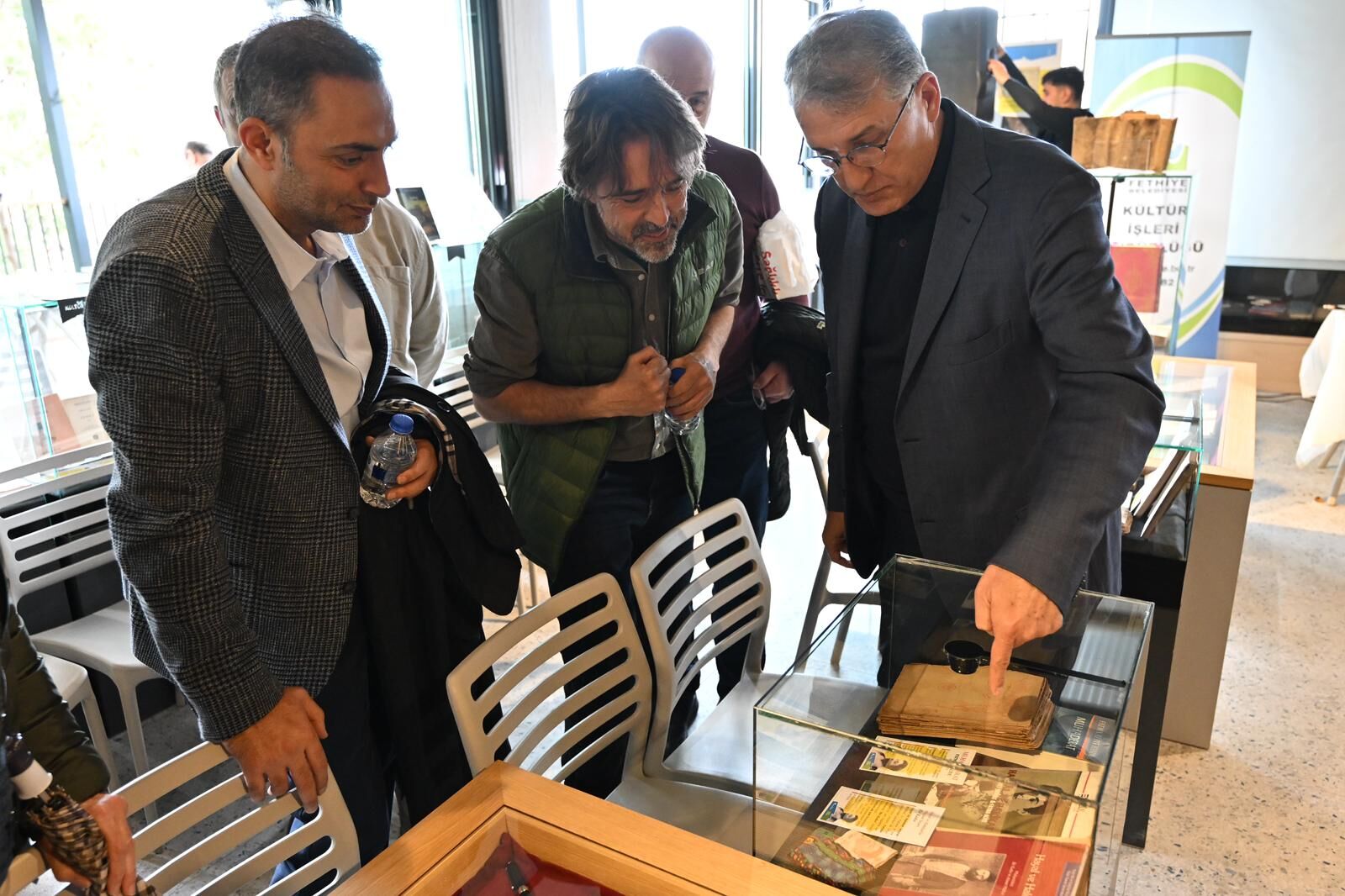 Ağırel Ve Soykan, Fethiye’de Söyleşide Vatandaşlarla Buluştu (11)