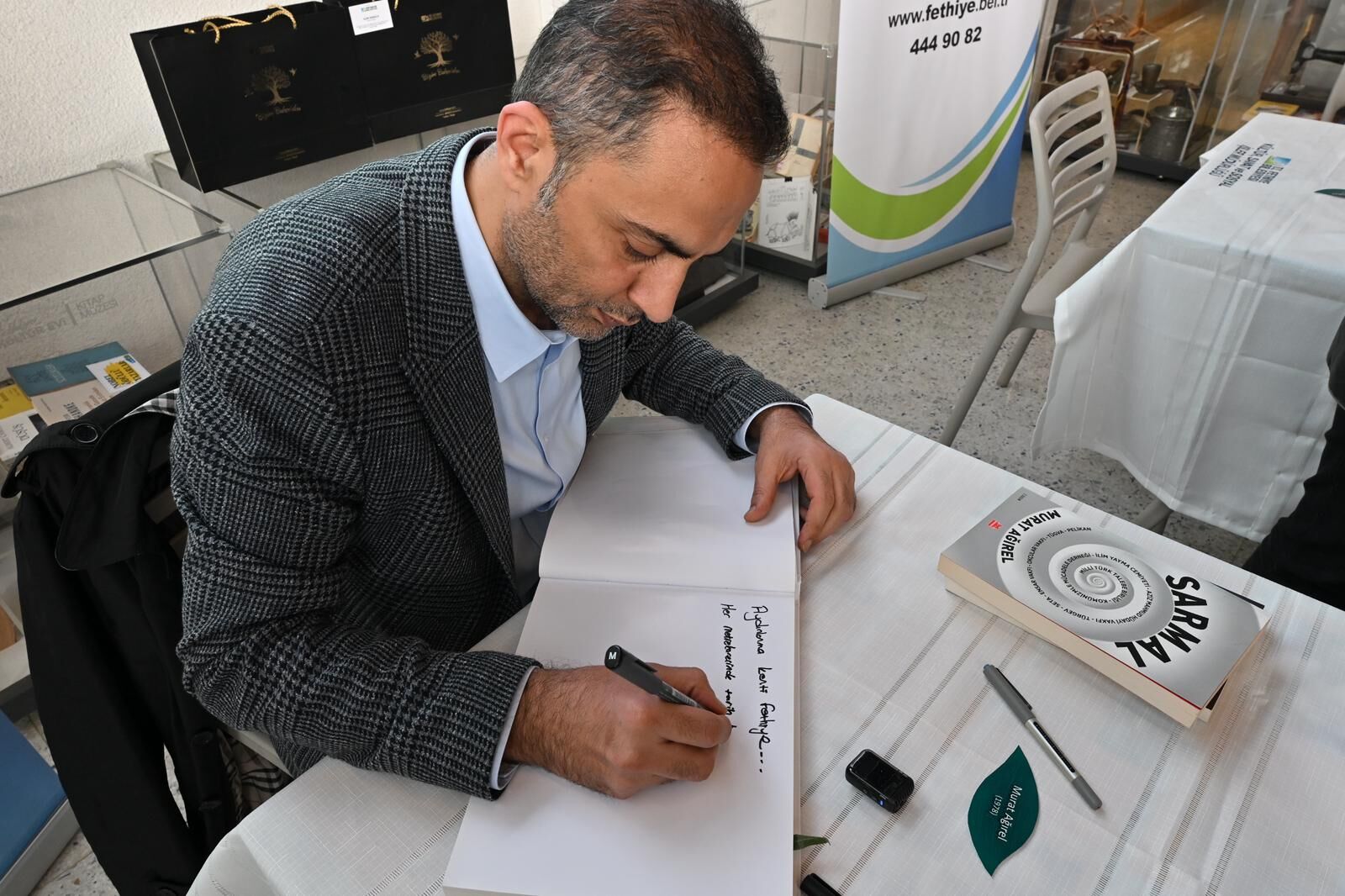 Ağırel Ve Soykan, Fethiye’de Söyleşide Vatandaşlarla Buluştu (16)