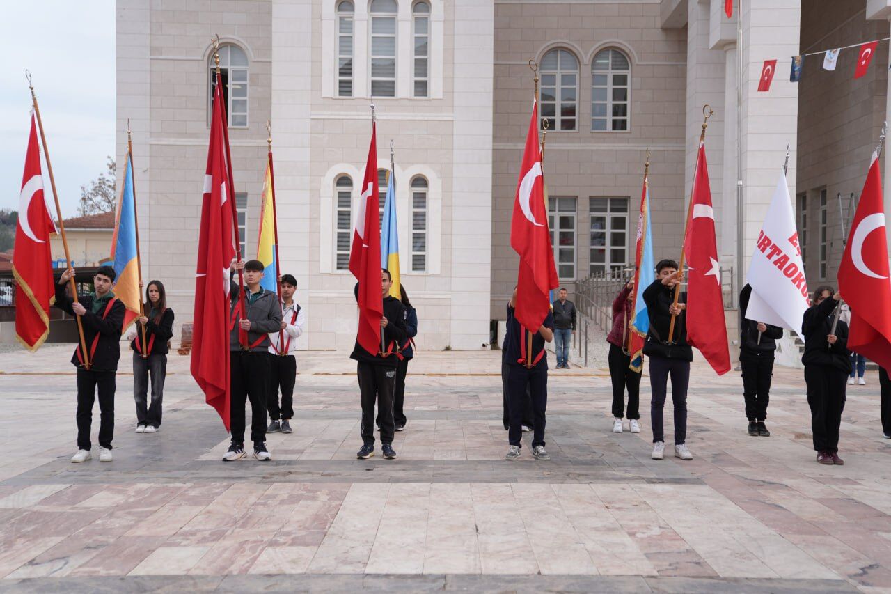 Çanakkale Deni̇z Zaferi̇’ni̇n 111. Yili Seydi̇kemer’de Törenle Kutlandi (3)
