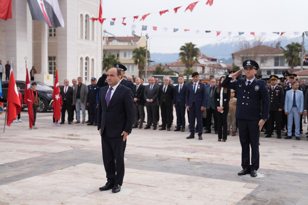 Çanakkale Deni̇z Zaferi̇’ni̇n 111. Yili Seydi̇kemer’de Törenle Kutlandi (4)