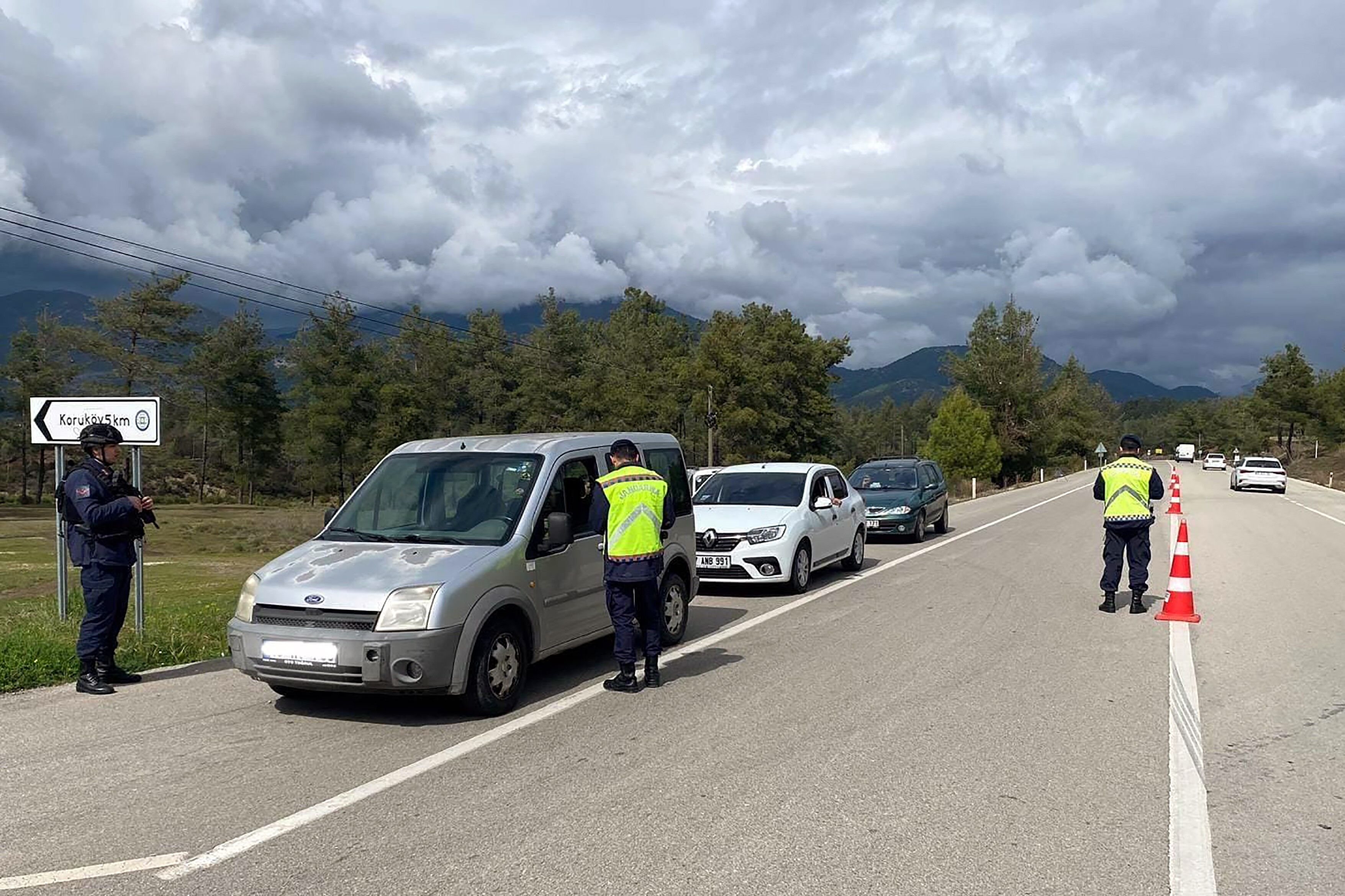 Çeşitli Suçlardan Aranan 38 Şahıs Tutuklandı (4)