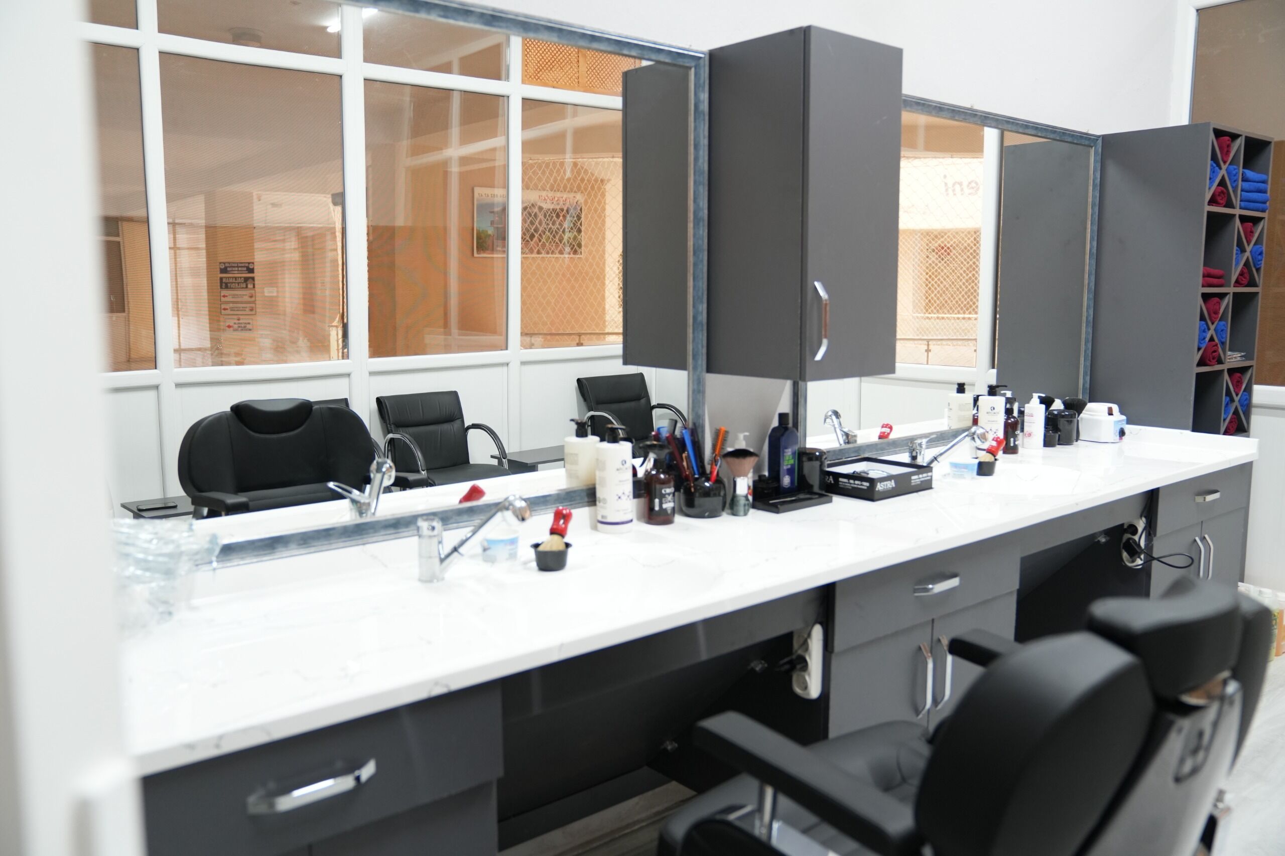 Dalaman'da Halk Berber Hi̇zmete Açildi 2