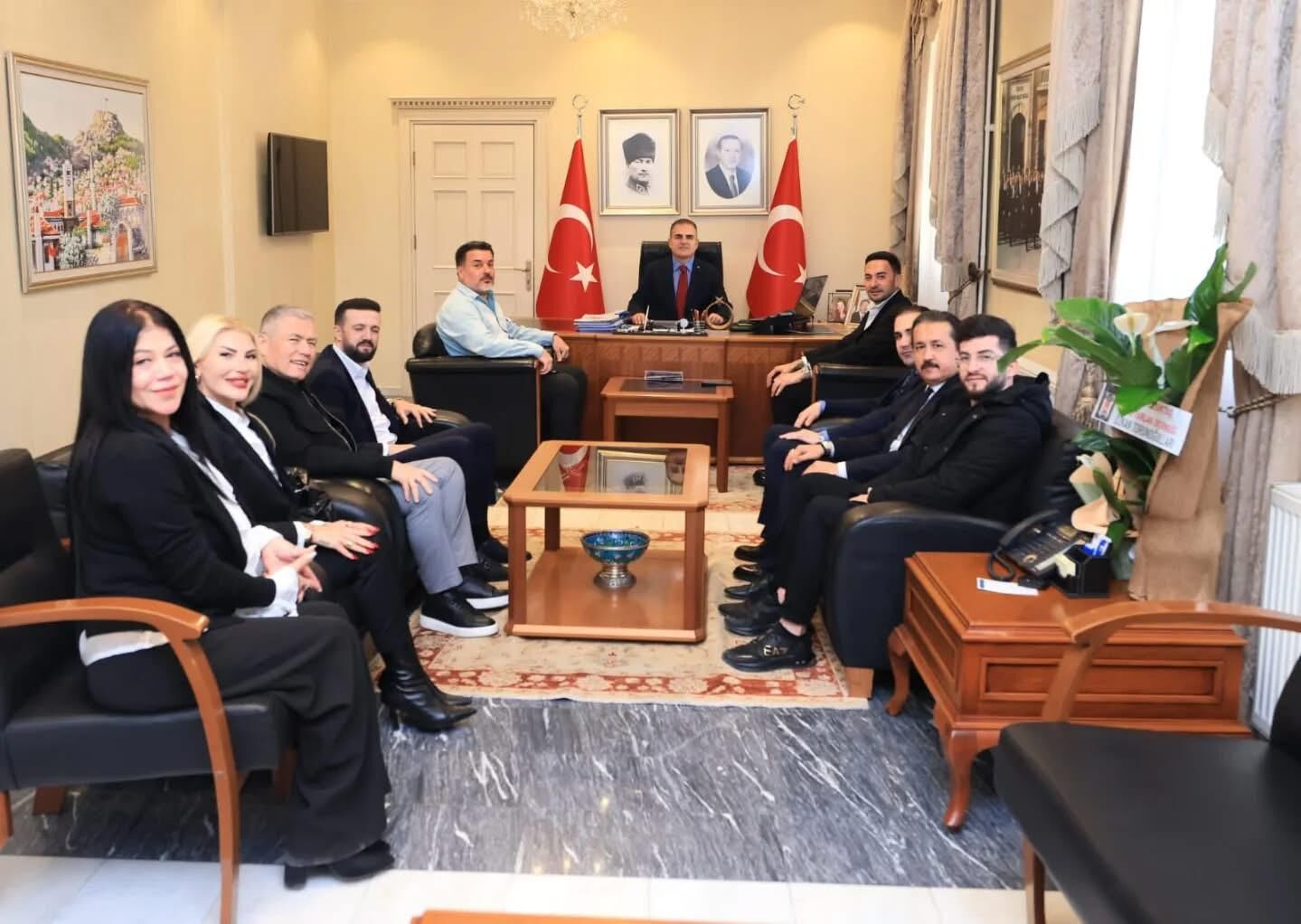 Fethiye Beşiktaş Taraftarlar Derneği’nden Vali Akbıyık’a Ziyaret (1)