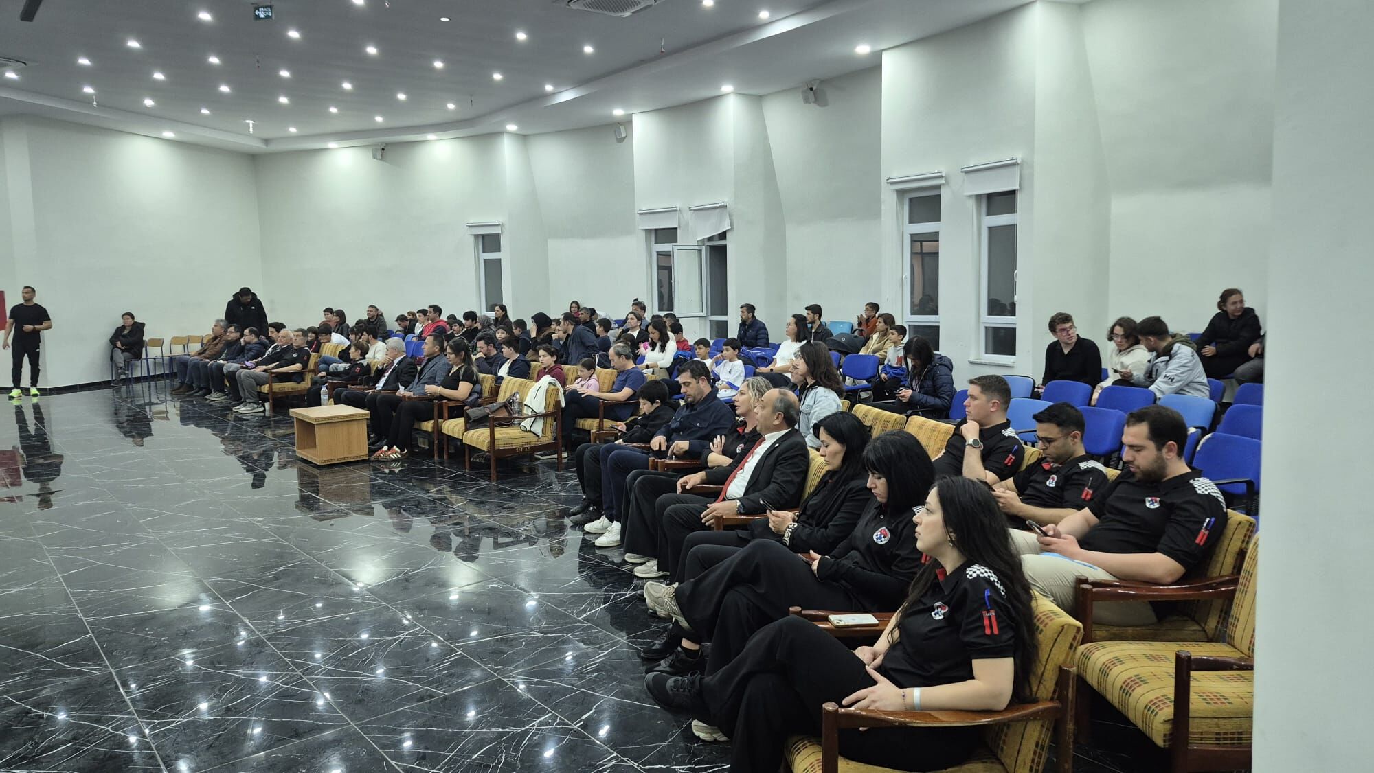 Fethiye’de 18 Mart Satranç Turnuvası Yoğun Katılımla Sona Erdi (1)