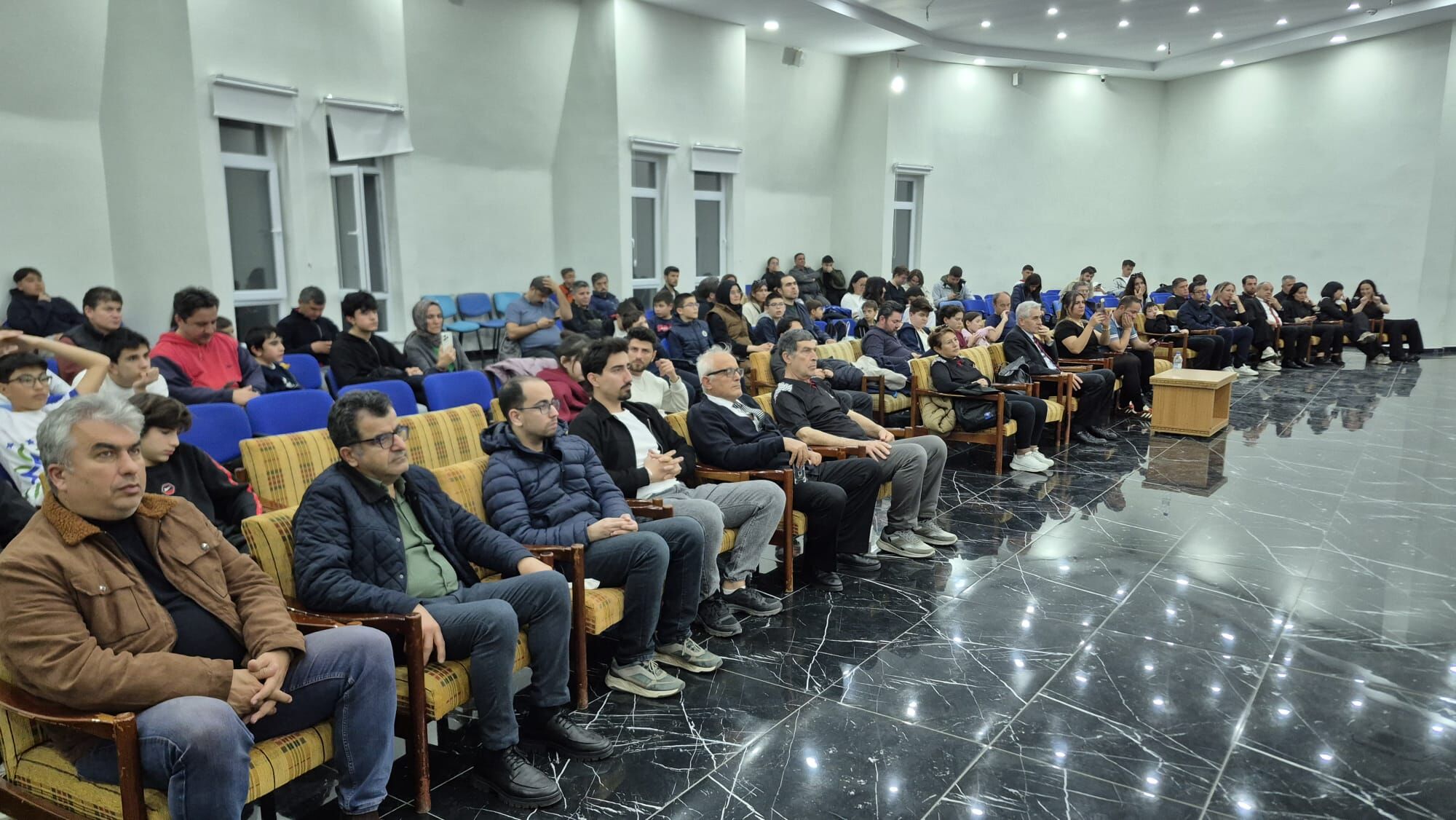 Fethiye’de 18 Mart Satranç Turnuvası Yoğun Katılımla Sona Erdi (7)