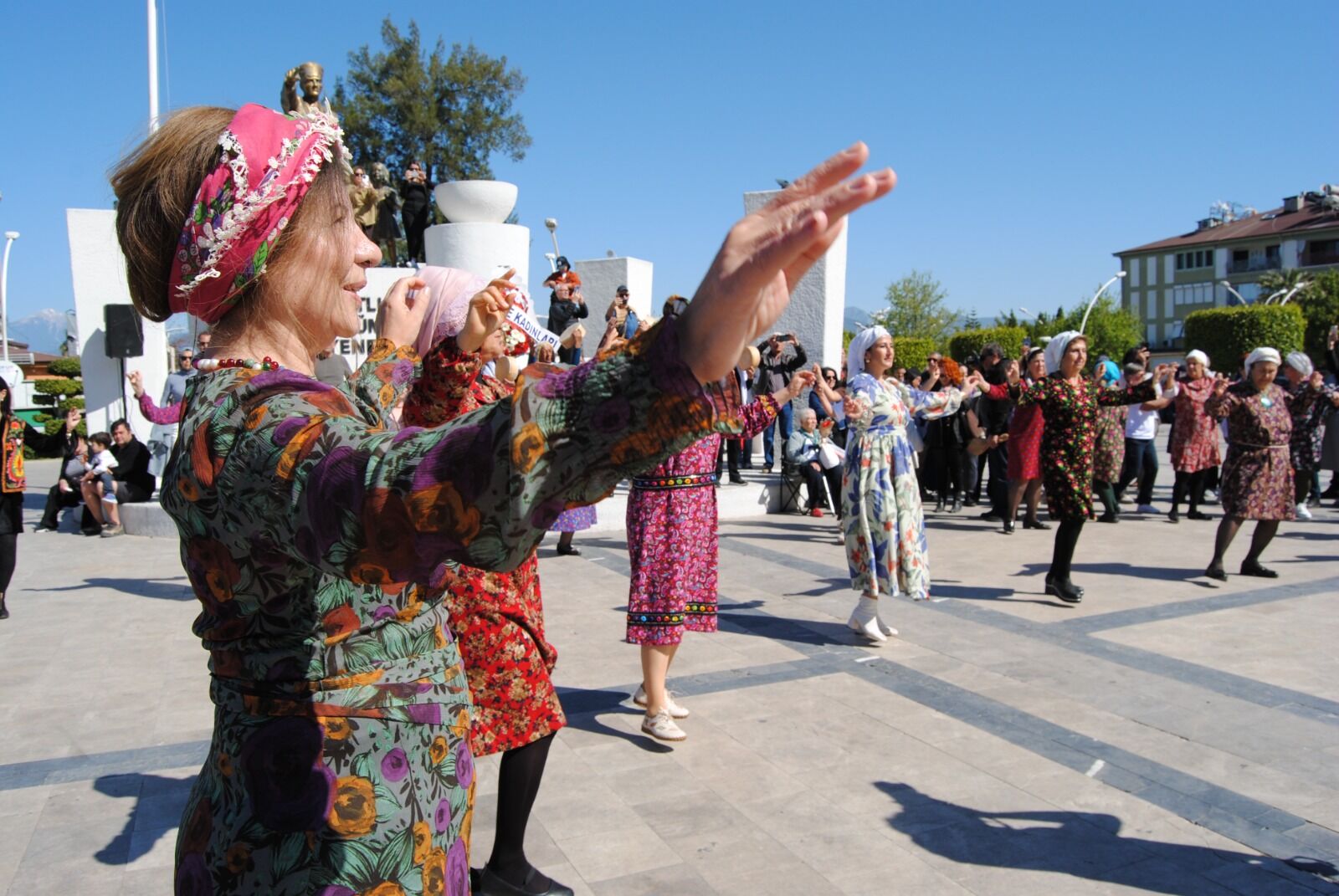 Fethiye’de Delbek Eşliğinde Bol Bol Oynadılar (4)