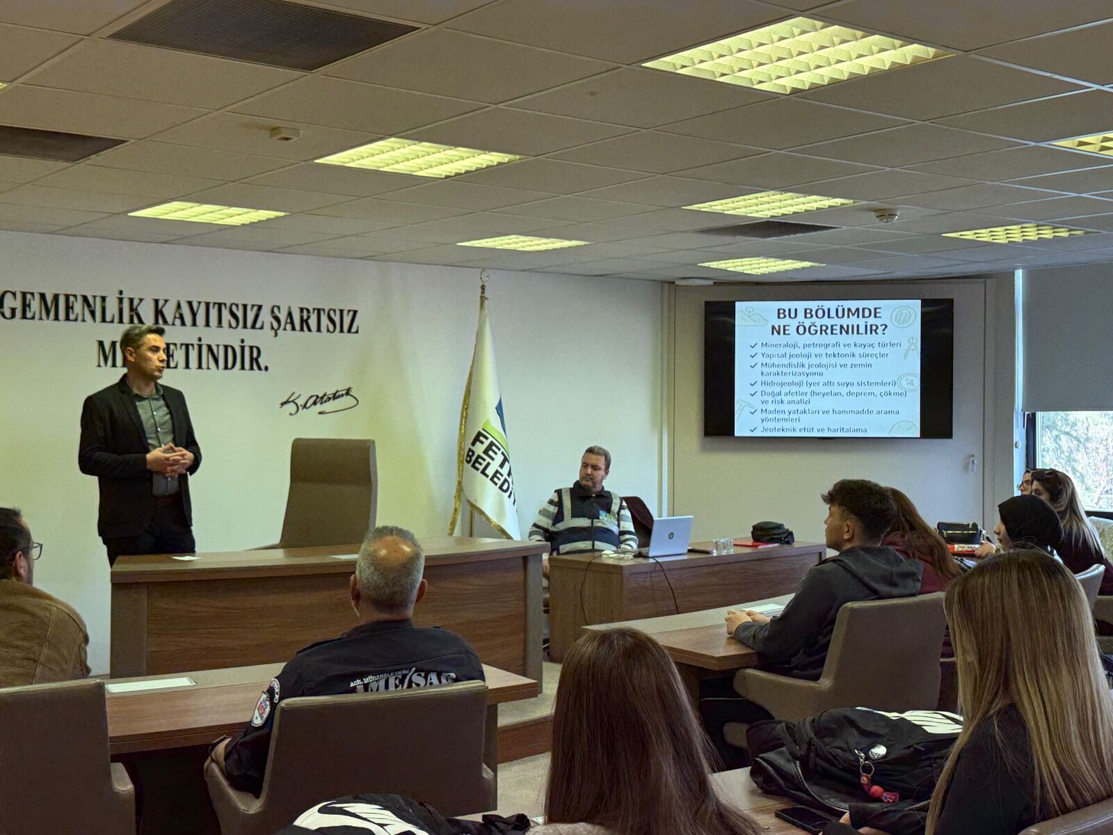 Fethi̇ye’de Deprem Eği̇ti̇mleri̇ Sürüyor (1)