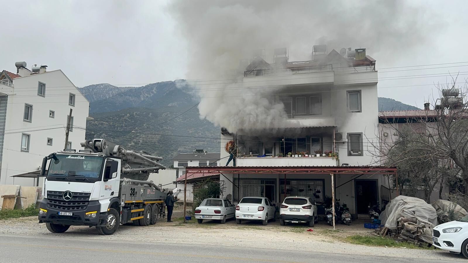 Fethiye'de Ev Yangını (3)