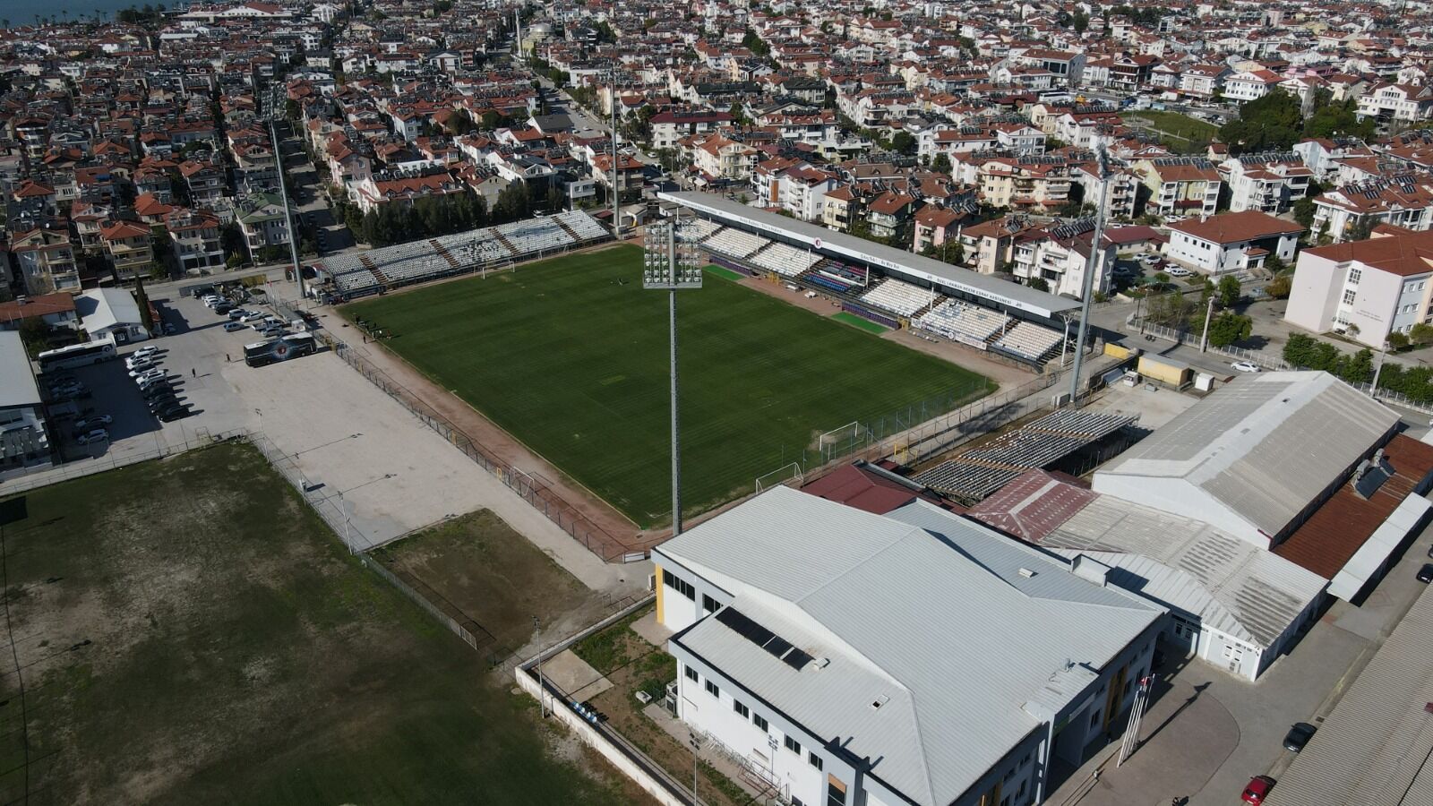 Fethi̇yespor Bursaspor Maçi Cumartesi̇ Günü (1)