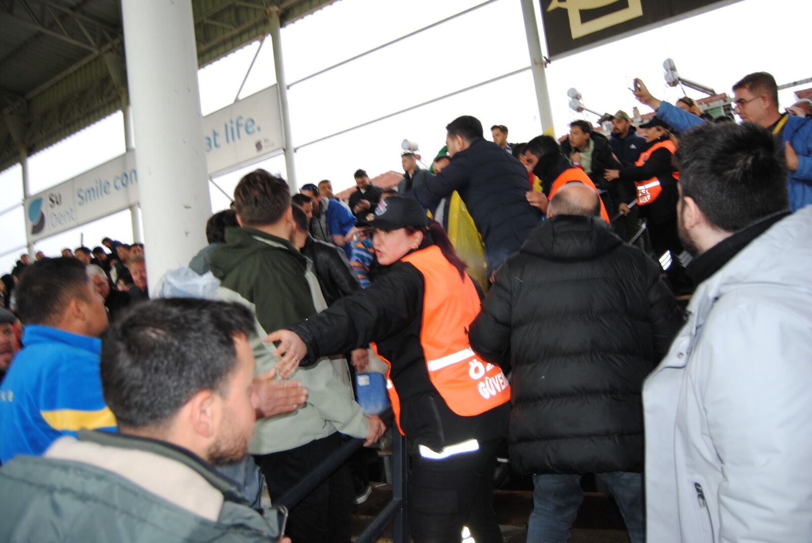 Fethiyespor, Taraftarlarını Mutlu Etti (1)