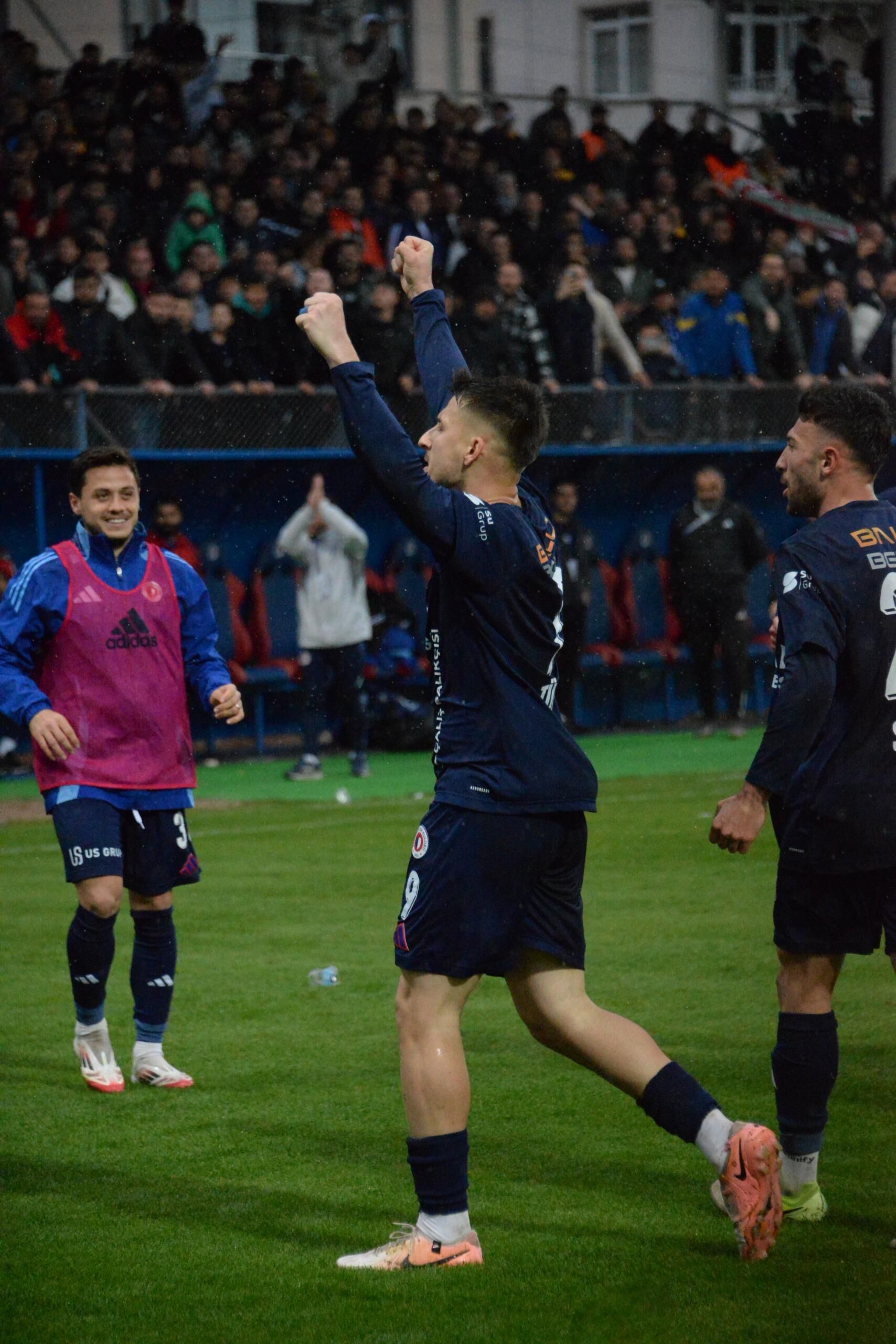 Fethiyespor, Taraftarlarını Mutlu Etti (12)