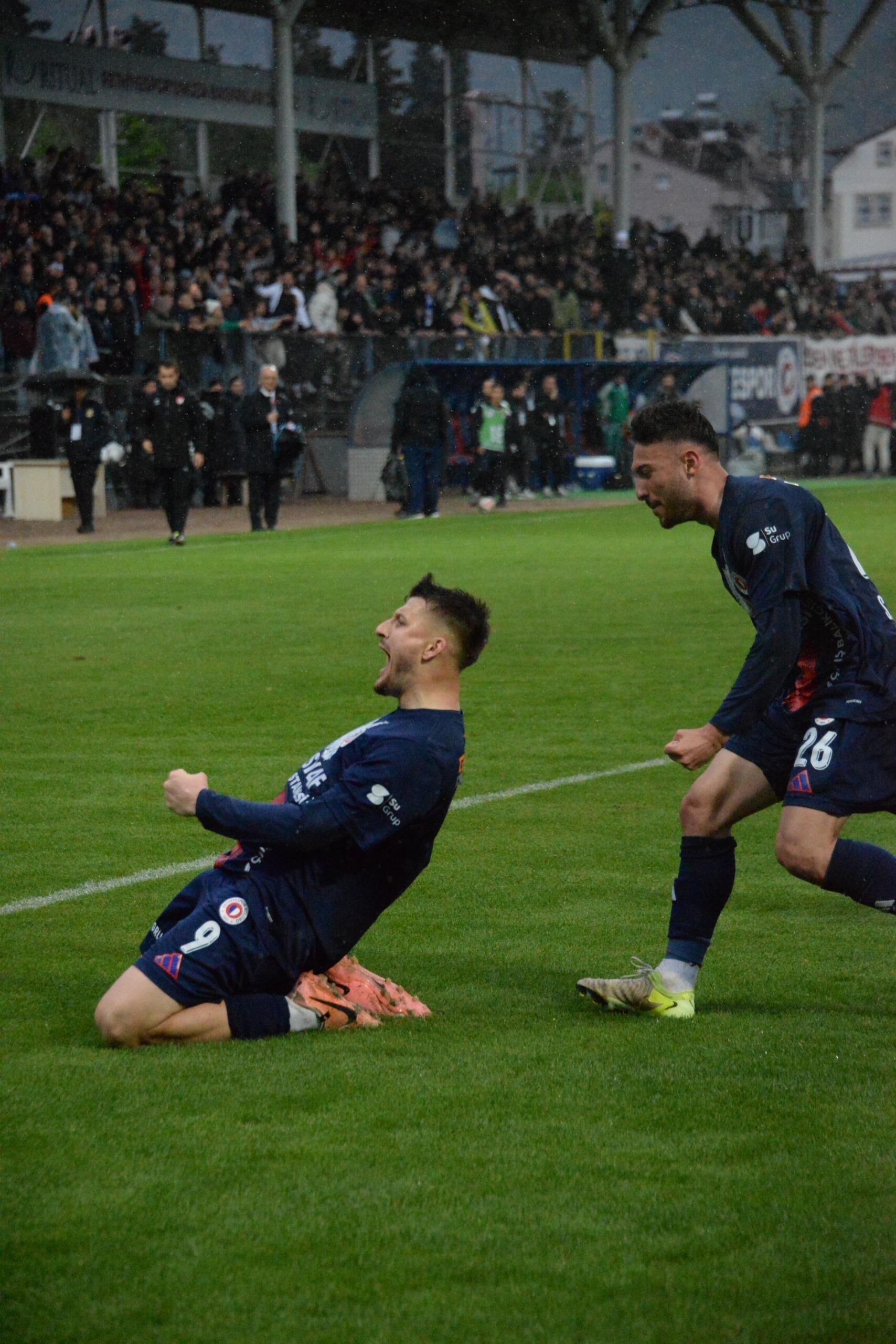 Fethiyespor, Taraftarlarını Mutlu Etti (13)