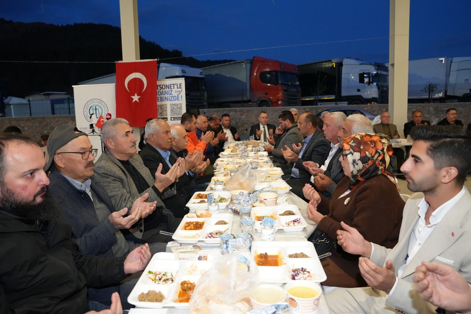 Ftso’dan Karaçulha Toptancı Hali’nde İftar Buluşması (9)