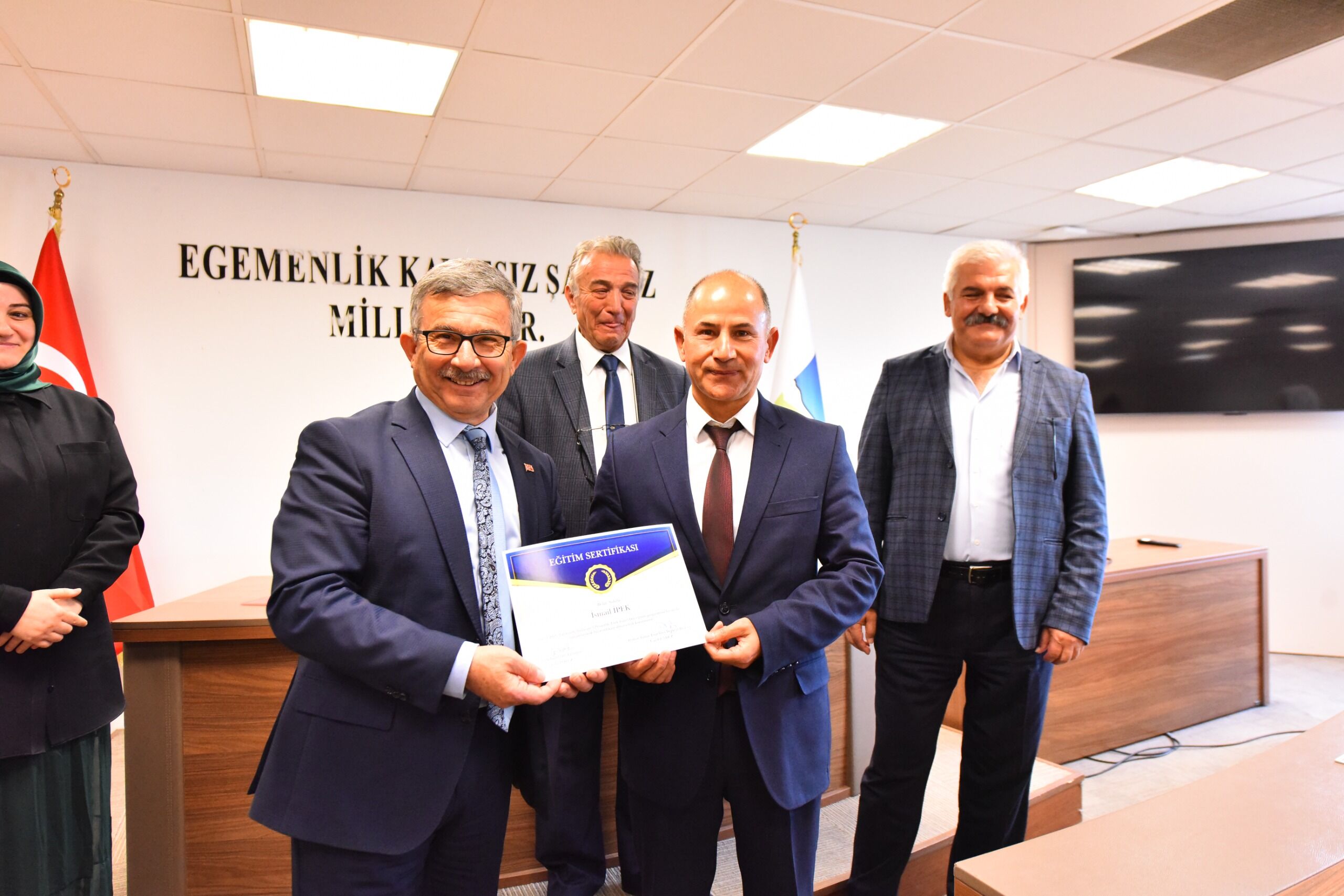 İşaret Di̇li̇ Kursu Serti̇fi̇kalari Tesli̇m Edi̇ldi̇ (7)