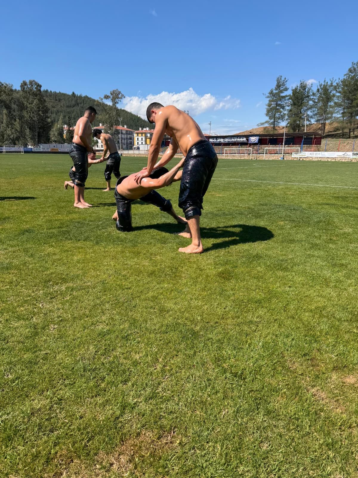 Kaymakam Dilekli’den Pehlivanlara Ziyaret (2)