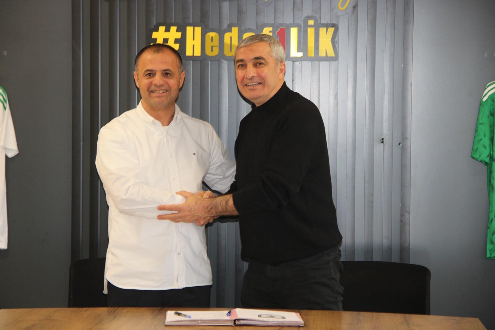 Muğlaspor’da Teknik Direktör Mustafa Sarıgül İmzayı Attı (4)