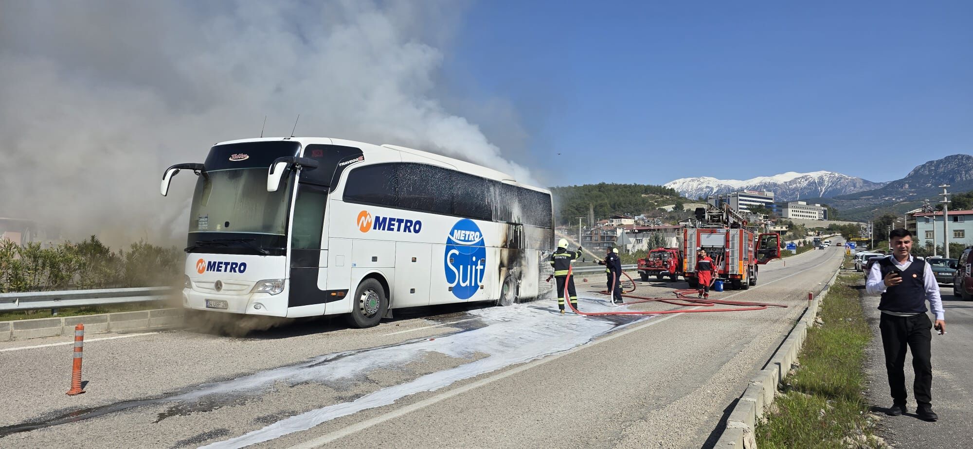Seydikemer'de Otobüs Yangını (2)