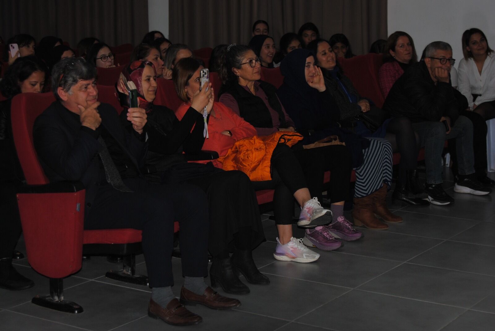 Sibel Savacı, Görgü Ve Nezaket Kurallarını Anlattı (11)