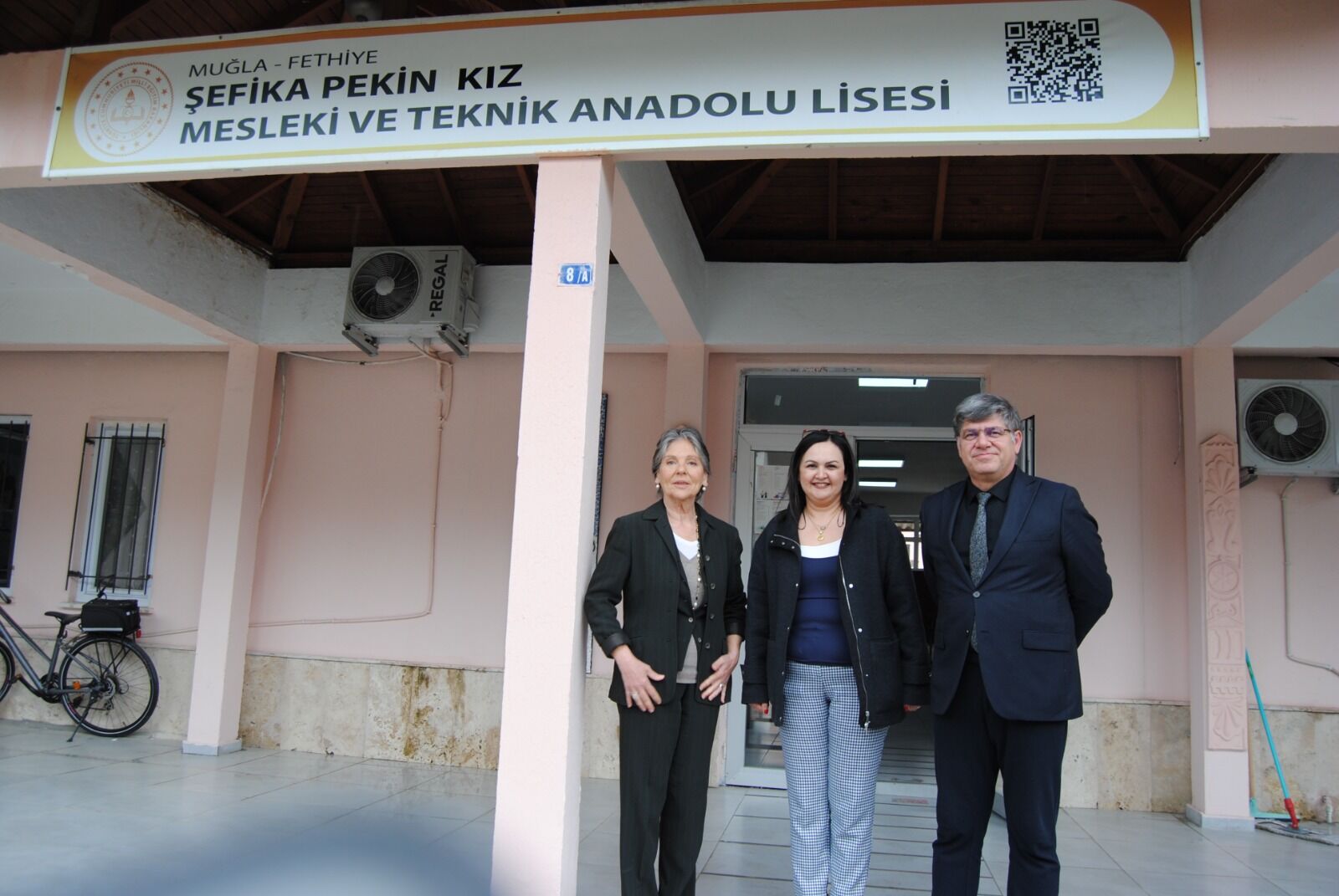 Sibel Savacı, Görgü Ve Nezaket Kurallarını Anlattı (2)