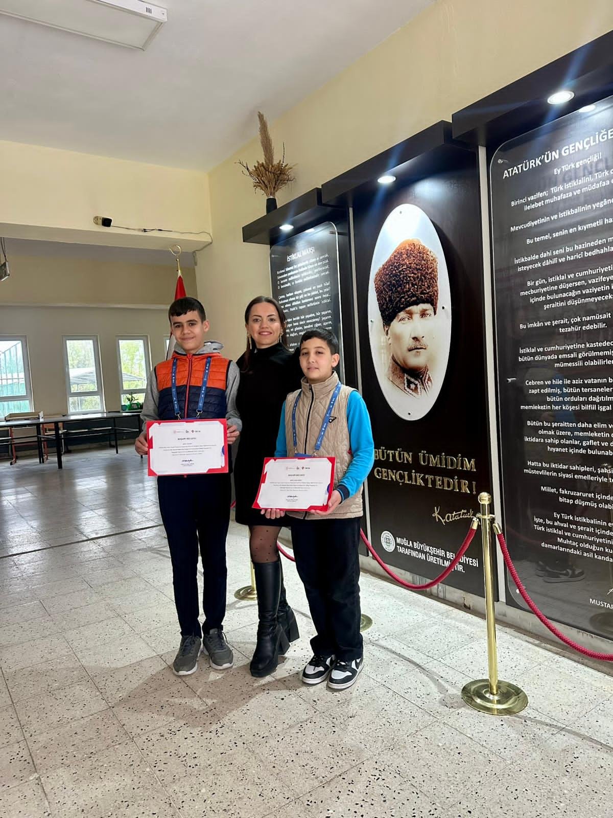 Başkan Büklü’den Tübi̇tak Projeleri Yarışmasında Başarılı Olan Öğrencilere Ziyaret (3)