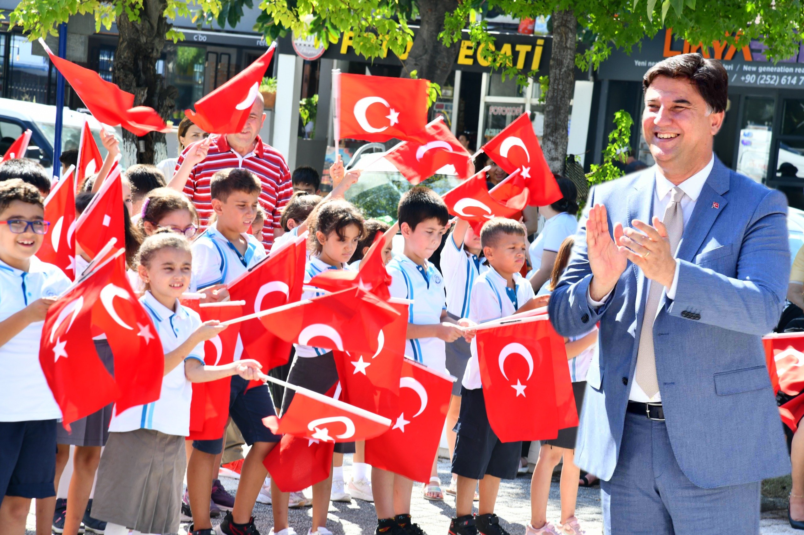 Başkan Karaca’dan 23 Ni̇san Mesaji (4)