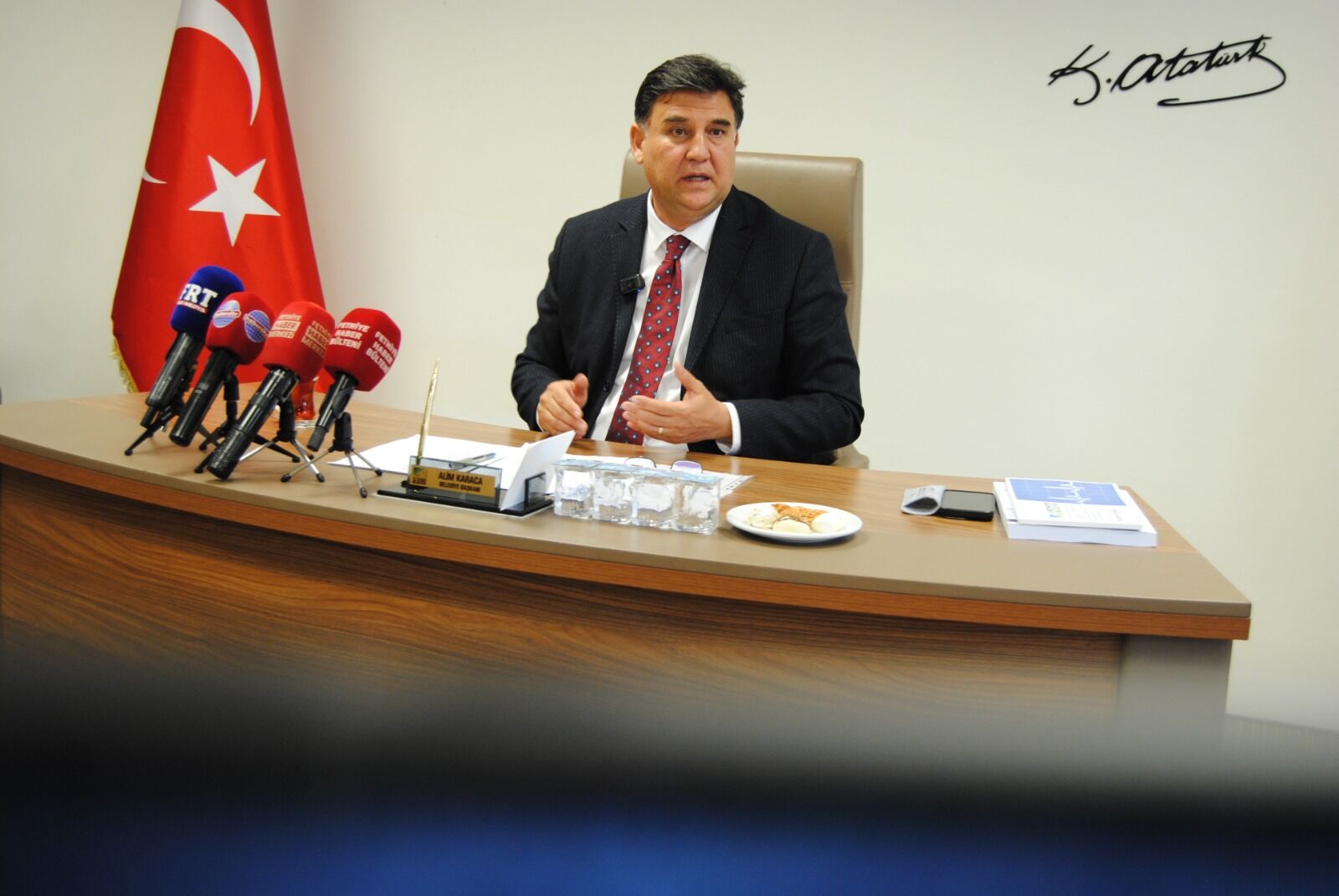 Başkan Karaca’nın Faaliyet Raporu Oy Birliğiyle Kabul Edildi (12)