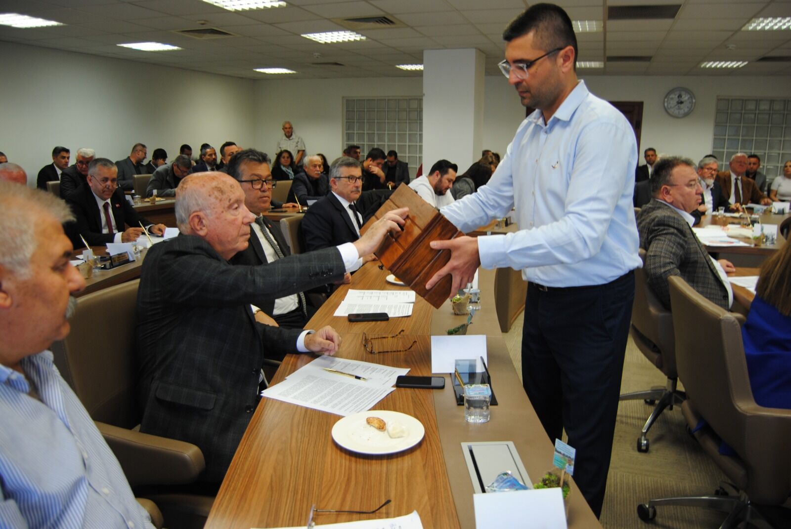 Başkan Karaca’nın Faaliyet Raporu Oy Birliğiyle Kabul Edildi (4)