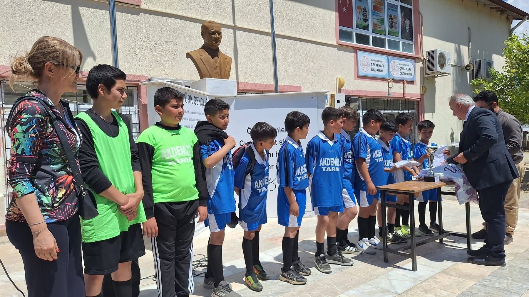 Çaykenarı Ortaokulu Geleneksel Futbol Turnuvası (8)