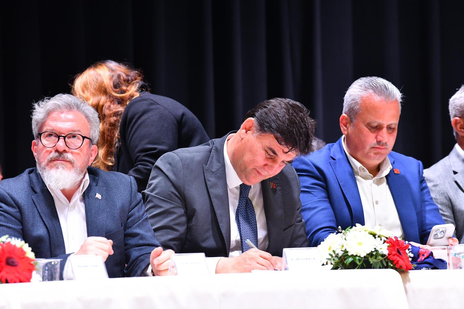 Fethiye Tek Yürek Oldu Yusuf Eymen İçin 25 Milyon Tl Toplandı (5)