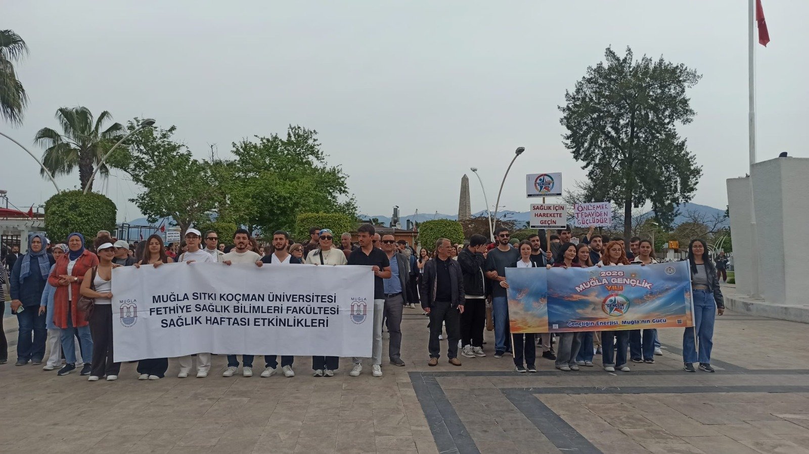 Fethiye’de Sağlıkta Farkındalık İçin Yürüdüler (3)